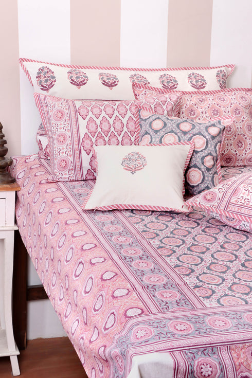 20s Cotton Cushion Cover In Graphic Block Print